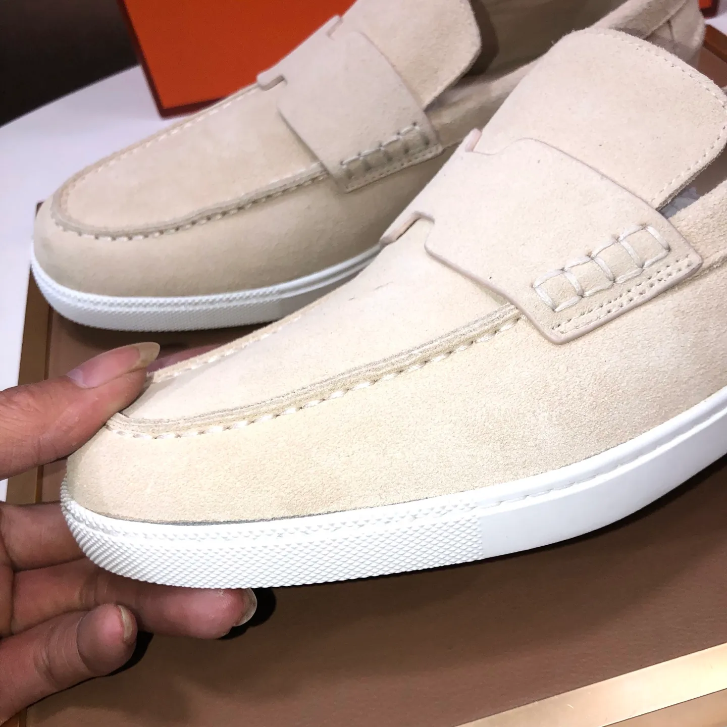 Men's shoes💰560💰[HERMES] (cowhide lining)🍀Italian top luxury🍀He does not pursue novel styles and gorgeous colors, but attracts the favor of successful men with his flawless, elegant and classic style. Formal leather shoes This very comfortable, simple and stable style allows you to easily match any style! The pattern is absolutely 1:1 refined from the original case, and we strive for excellence in materials, imported cowhide + cowhide lining💪💪💪extraordinary texture👍! .Code number: 39-45 (45 customized)